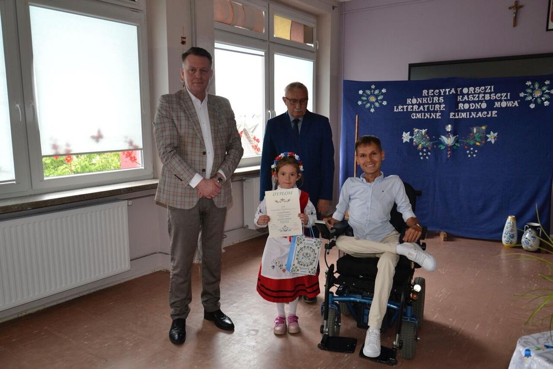 Rodnô Mòwa: Młodzi Kaszubi zachwycili w Dziemianach!