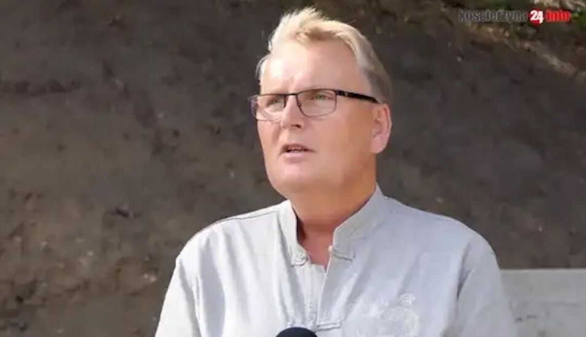 Sąd w Kościerzynie umorzył prace społeczne Bonkowskiemu skazanemu za znęcanie się nad psem