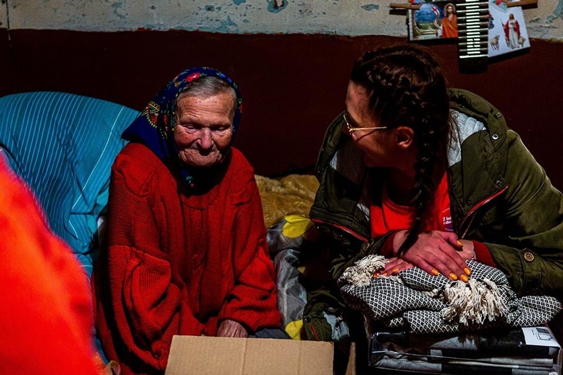 Szlachetna Paczka przez pandemię potrzebna bardziej niż kiedykolwiek. Trwają poszukiwania 9,5 tys. wolontariuszy Szlachetna Paczka przez pandemię potrzebna bardziej niż kiedykolwiek. Trwają poszukiwania 9,5 tys. wolontariuszy