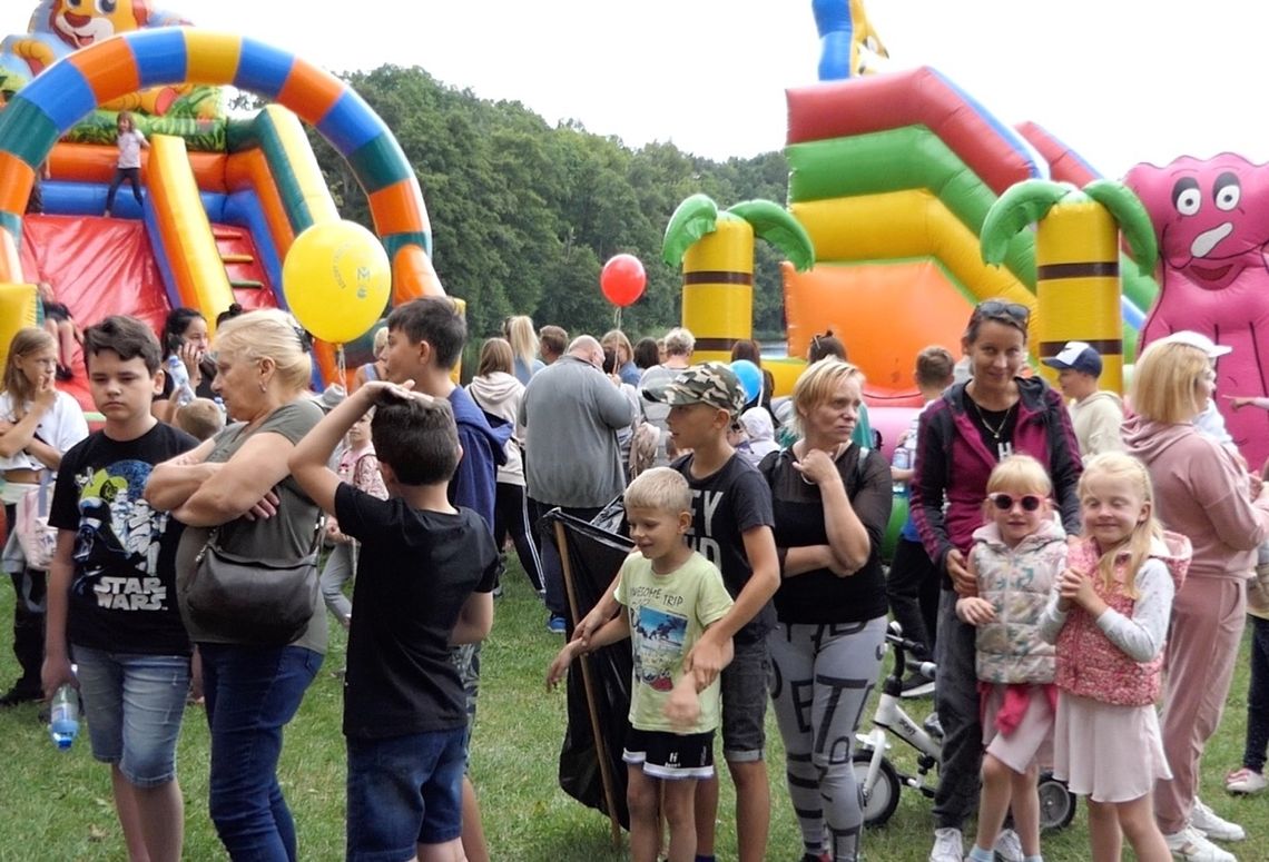 Tłumy mieszkańców na pikniku rodzinnym