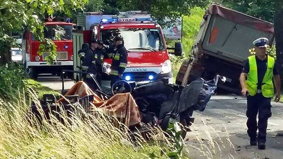 Tragedia w Szumlesiu Królewskim - dwie osoby zginęły w wypadku 