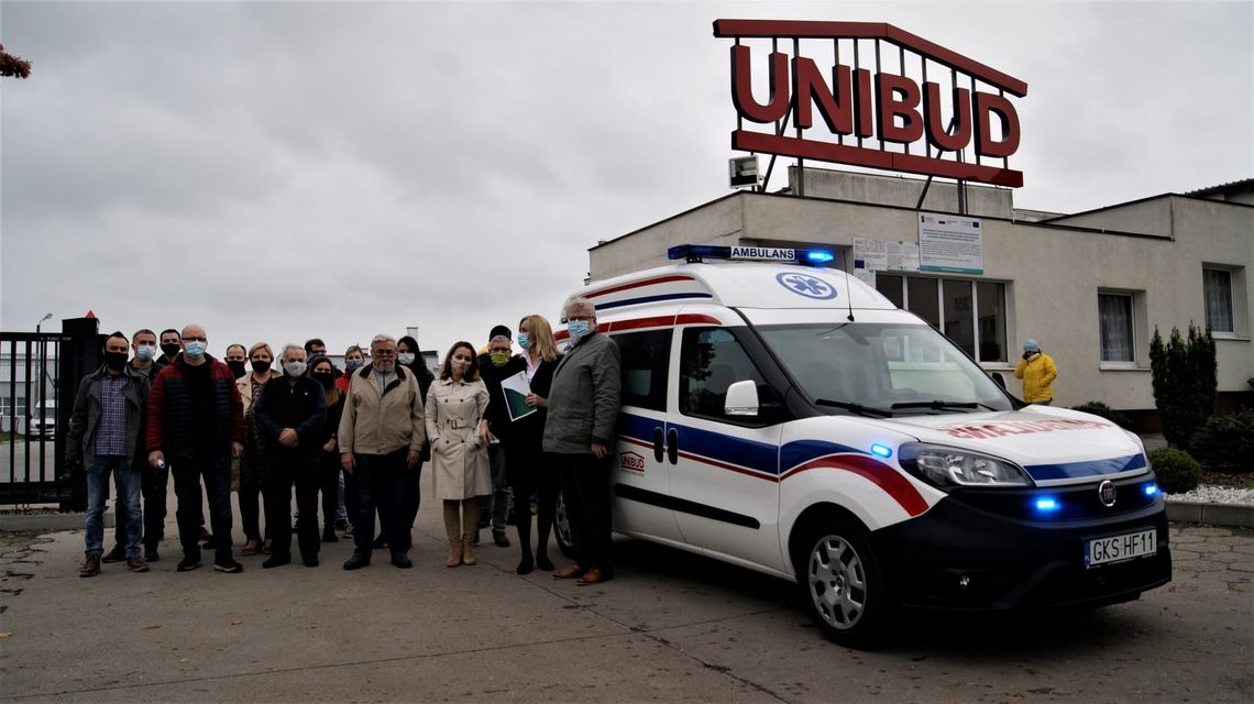 "Unibud" dofinansował zakup karetki dla szpitala