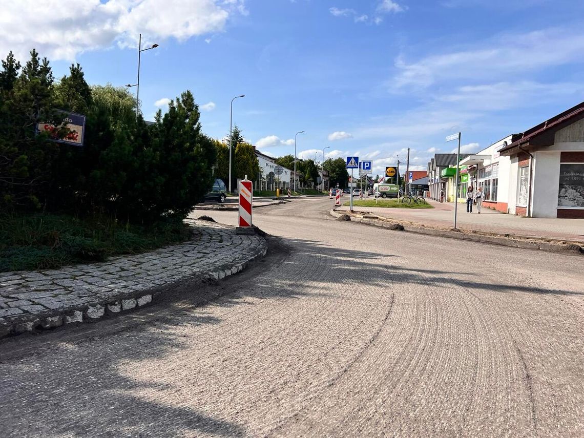 W Kościerzynie zmienia się organizacja ruchu – rozpoczęto frezowanie nawierzchni trzech ulic