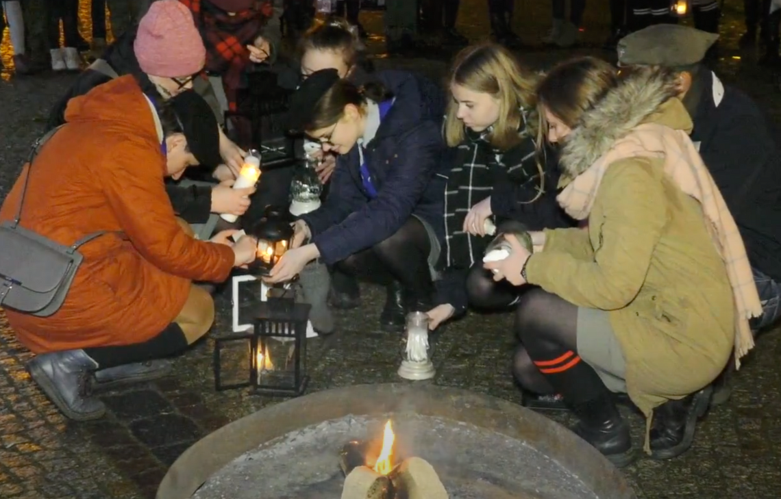 W piątek do Kościerzyny dotrze Światełko Betlejemskie