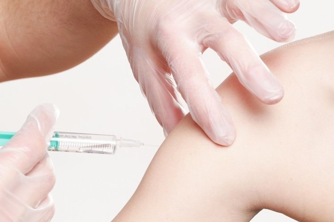 W związku z koronawirusem rekomendowane odroczenie obowiązkowych szczepień dzieci