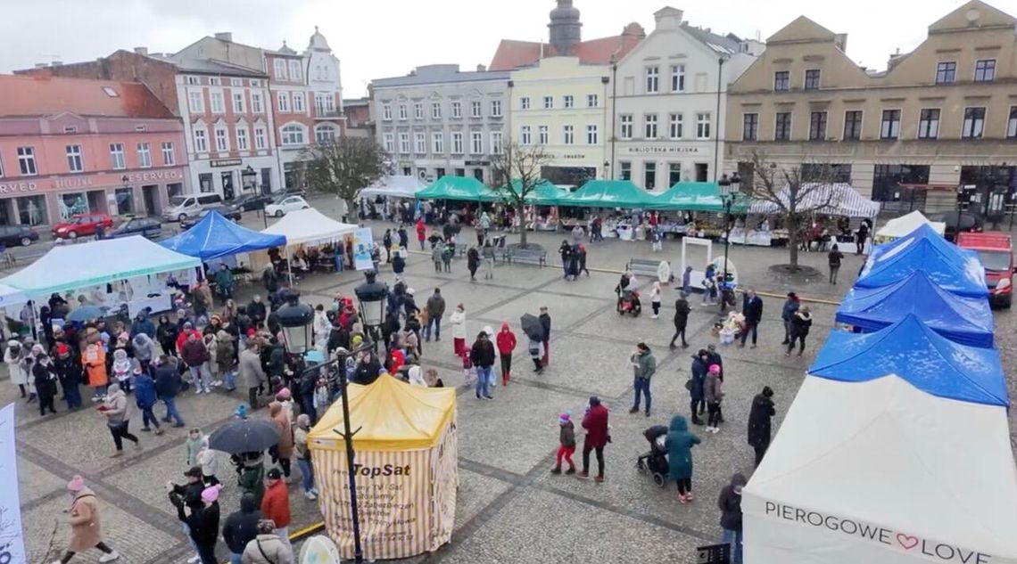 Wielkanocne atrakcje na kościerskim rynku. Mieszkańcy dopisali!