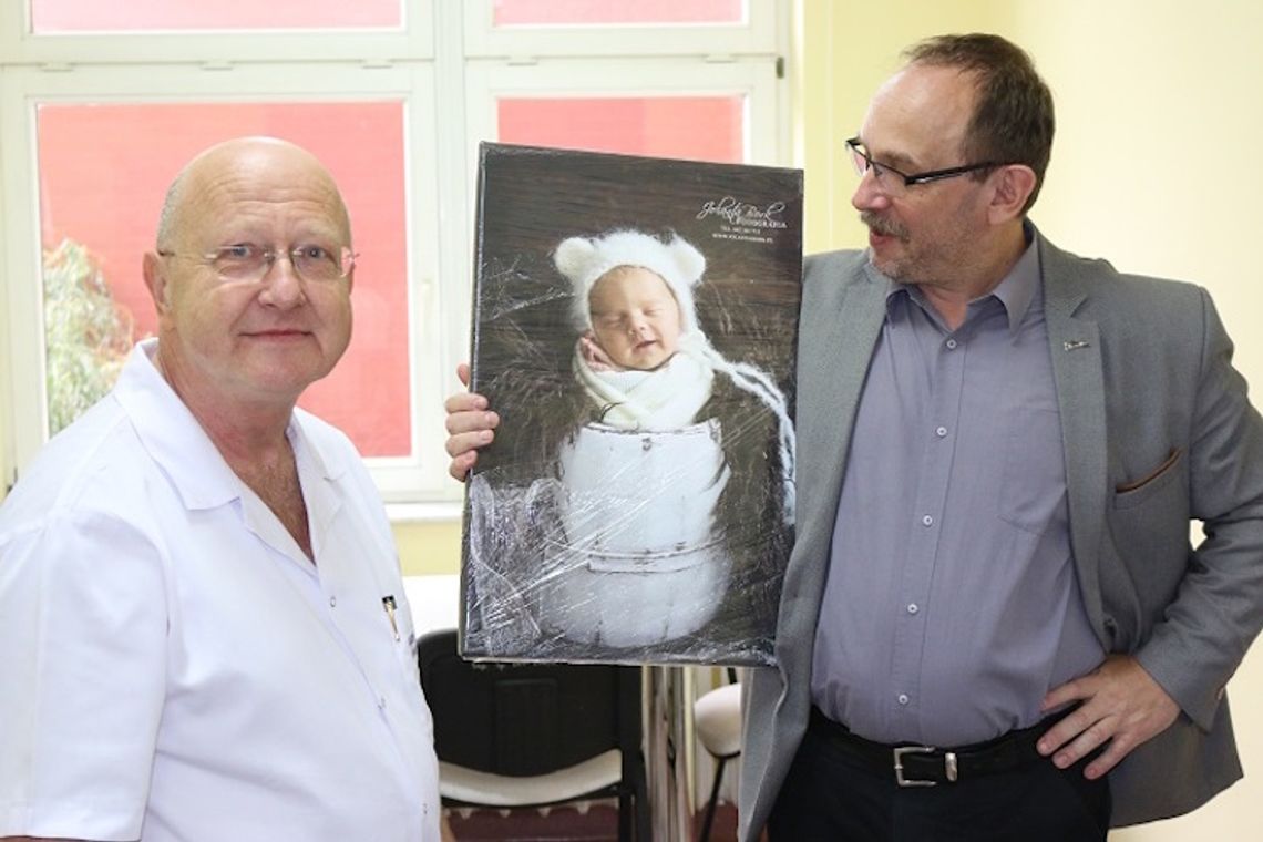 Zdjęcia pełne miłości dla kościerskiego szpitala