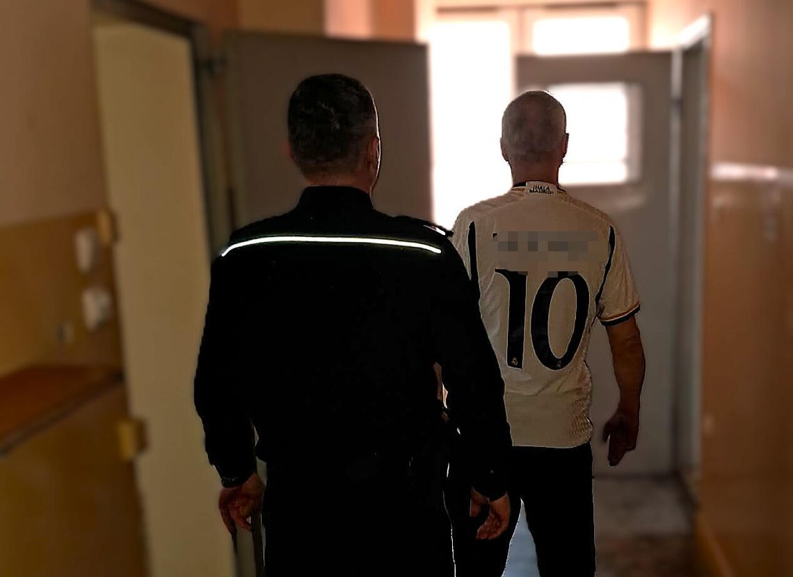 Złodziej paliwa wpadł po kilku minutach. Miał podrobione tablice! Złodziej paliwa wpadł po kilku minutach. Miał podrobione tablice!